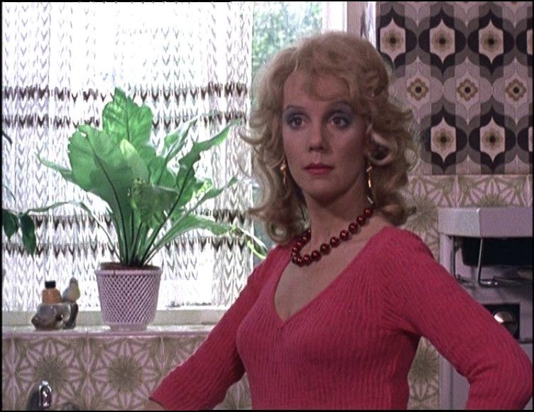 Hale Renee / Minder The Beer Hunter (1980) Photo by